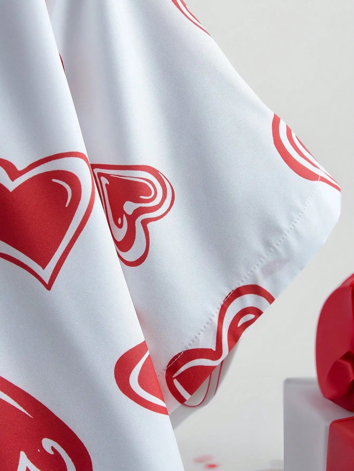 Men's White Short Sleeve Button-Up Shirt with Red Heart Print, Casual Style for Valentine's Day or Gift