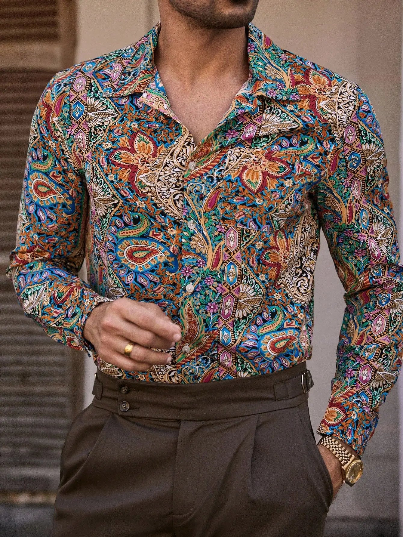 Men's Slim Fit Long Sleeve Woven Shirt with Vibrant Paisley Floral Print, Casual Boho Style