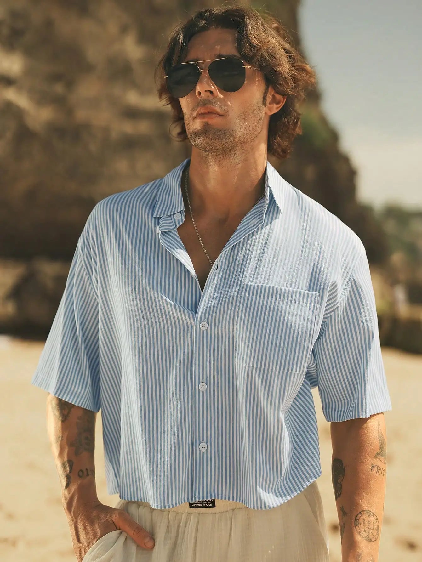Men's Lightweight Woven Striped Short Sleeve Casual Shirt in Blue