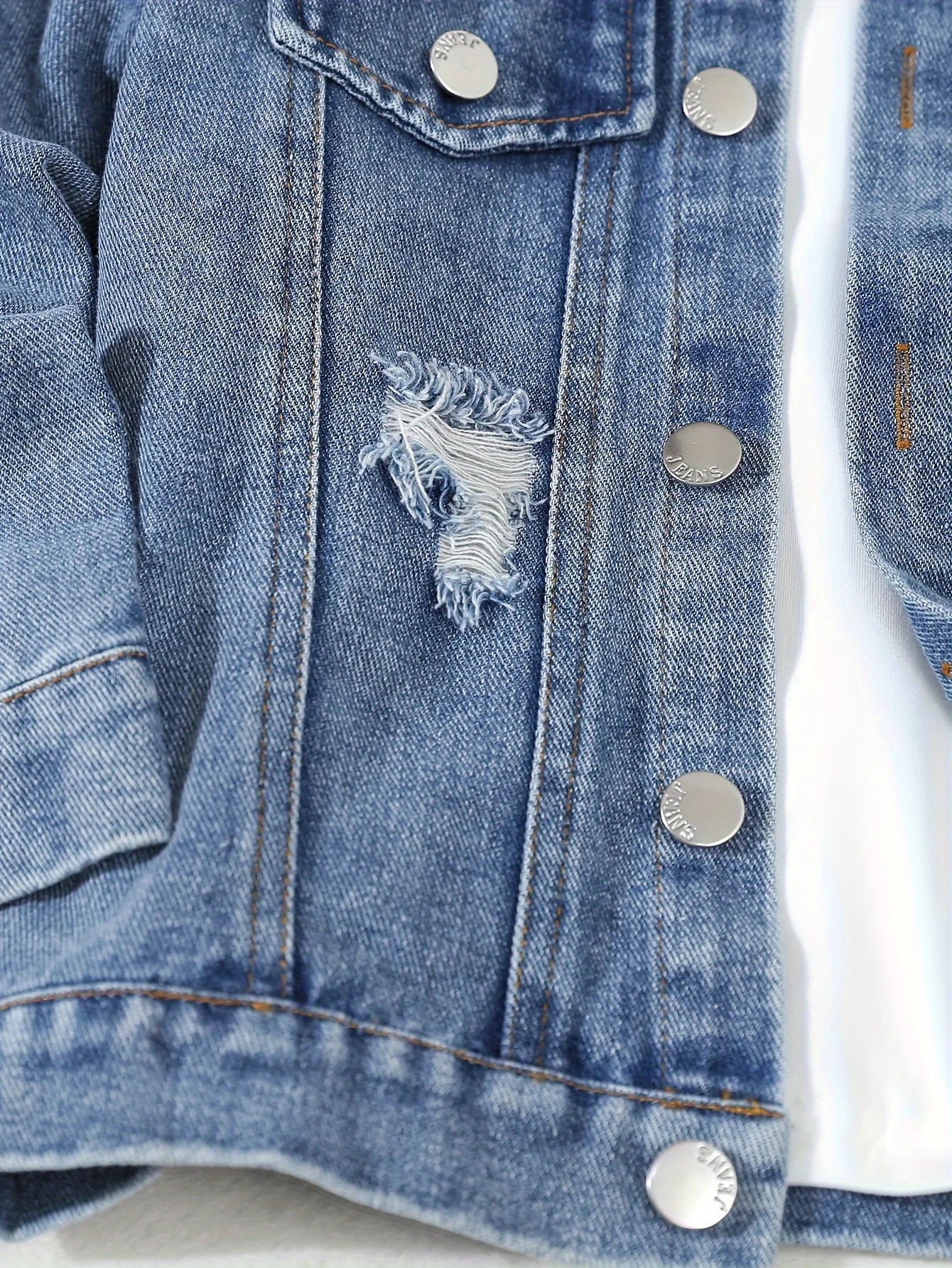 Boys' Autumn And Winter Denim 3-Piece Set: Casual Windproof Denim Jacket + Round-Neck T-Shirt + Washable Ripped Jeans
