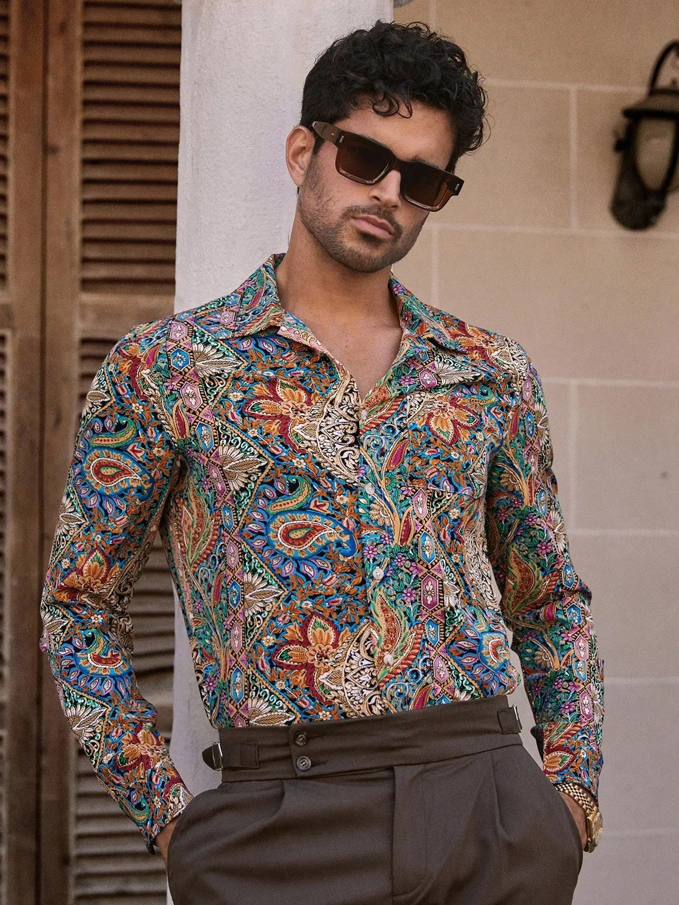 Men's Slim Fit Long Sleeve Woven Shirt with Vibrant Paisley Floral Print, Casual Boho Style