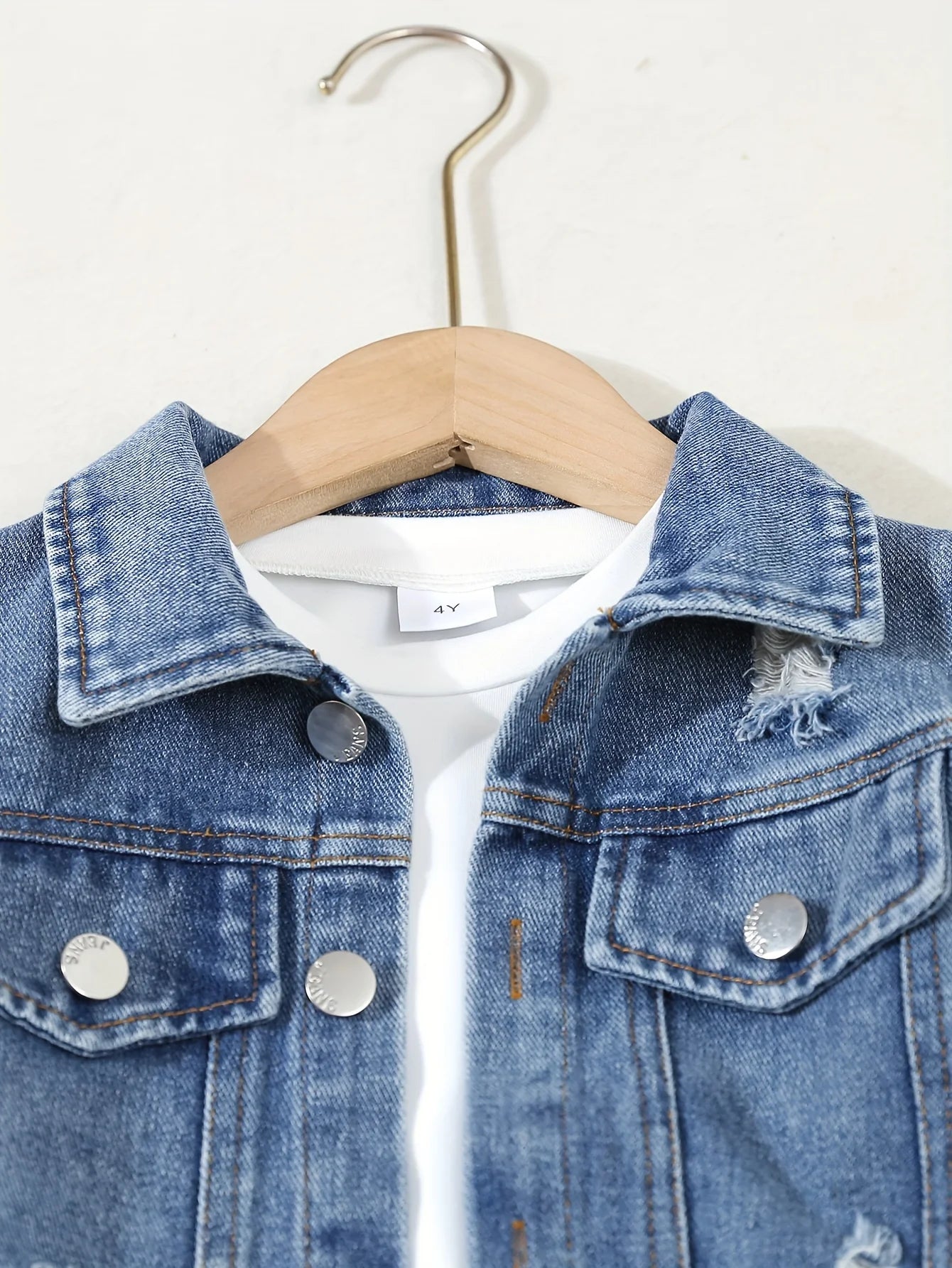 Boys' Autumn And Winter Denim 3-Piece Set: Casual Windproof Denim Jacket + Round-Neck T-Shirt + Washable Ripped Jeans